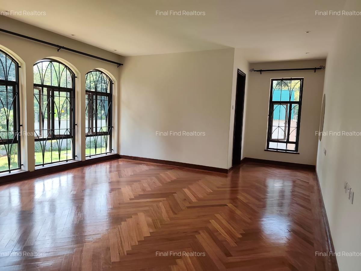 4 Bed House with Garden in Runda - 9