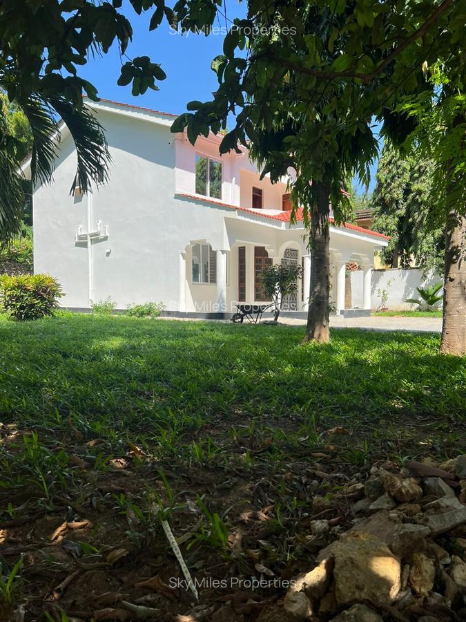 5 Bed House with En Suite at Mtwapa - 2