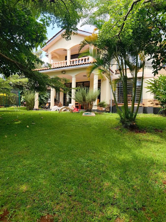 4 Bed House with Swimming Pool in Rosslyn - 3