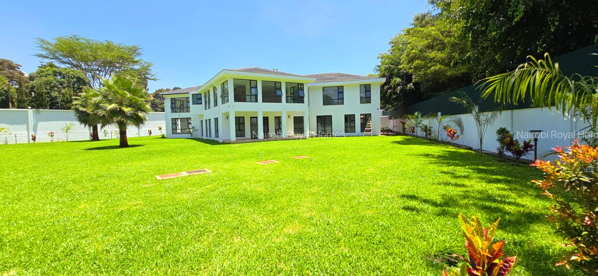 10 Bed House with En Suite at Runda Road - 3