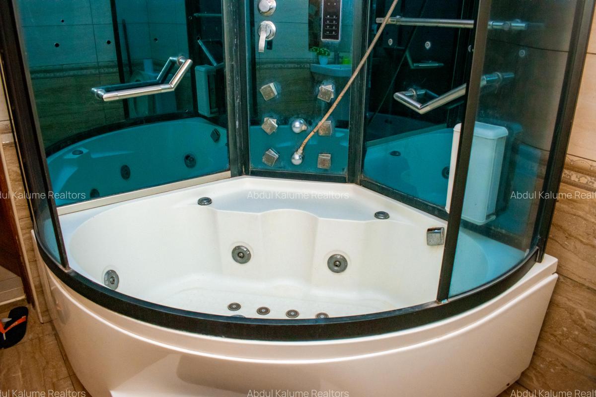 3 Bed House with En Suite at Nyali - 11