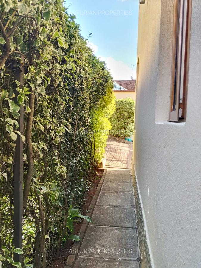 5 Bed Townhouse with En Suite in Lavington - 14