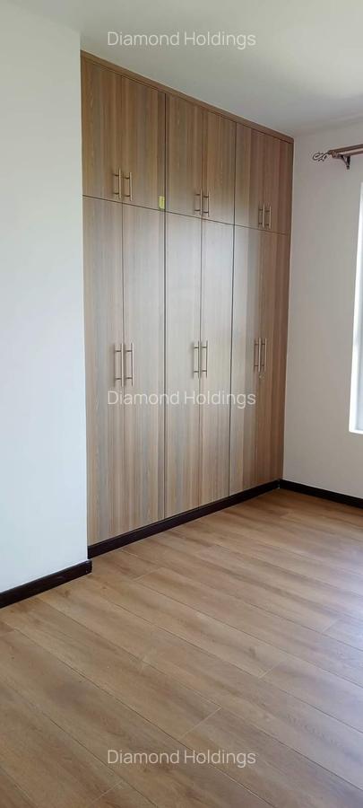 3 Bed Apartment with En Suite at Parklands - 6
