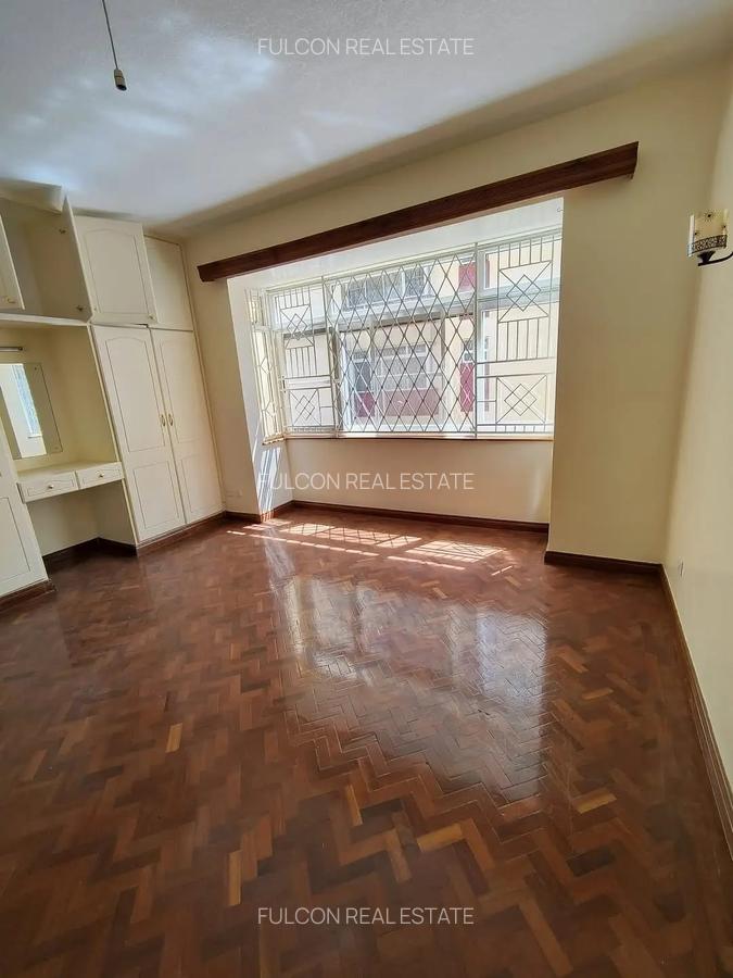 3 Bed Apartment with En Suite in Westlands Area - 9