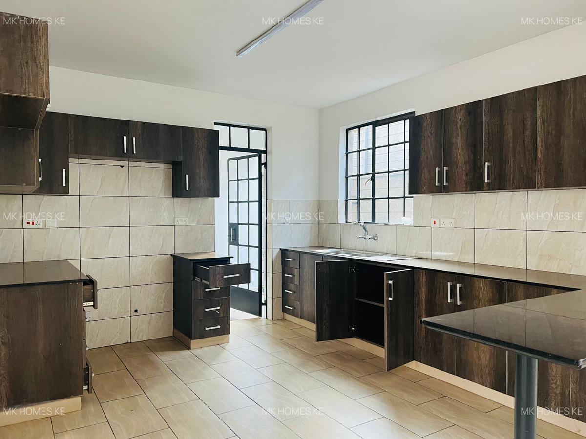 4 Bed Townhouse with En Suite at Ruiru - 11