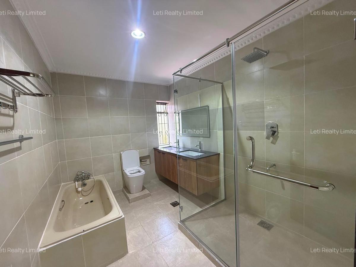 4 Bed Townhouse with En Suite in Kilimani - 15