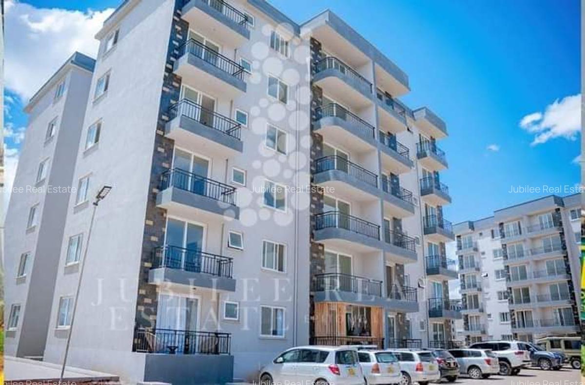 3 Bed Apartment with En Suite at Gateway Mall - 11