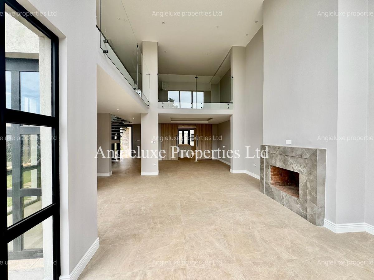 5 Bed Townhouse with En Suite at Runda - 6