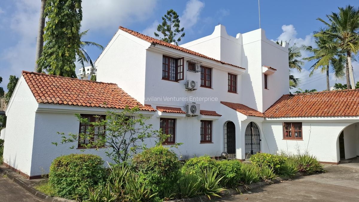 4 Bed Villa with En Suite at Nyali Mombasa - 10