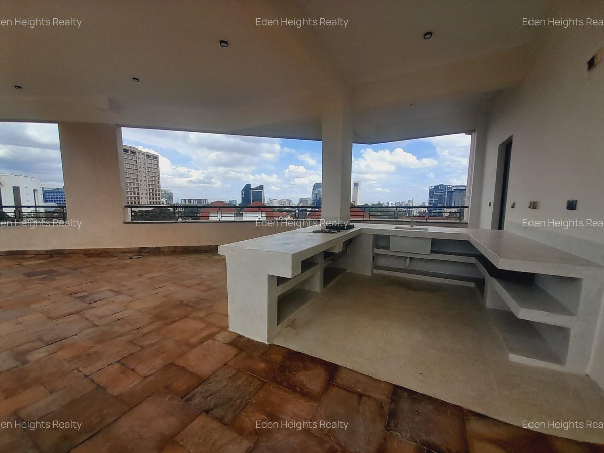 2 Bed Apartment with En Suite in Westlands Area - 12