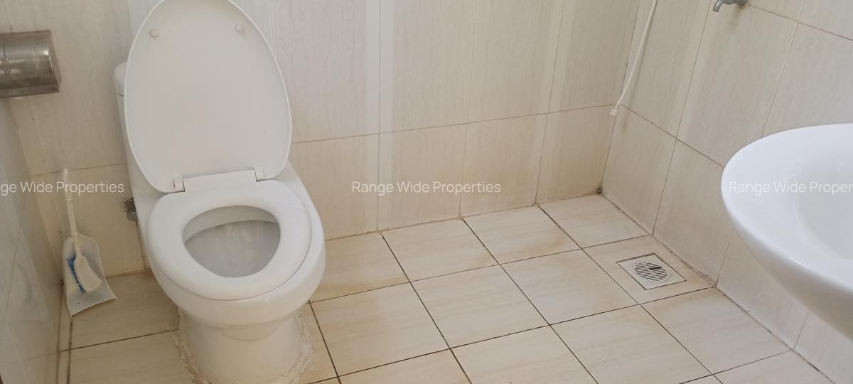 2 Bed Apartment with En Suite in Lavington - 11