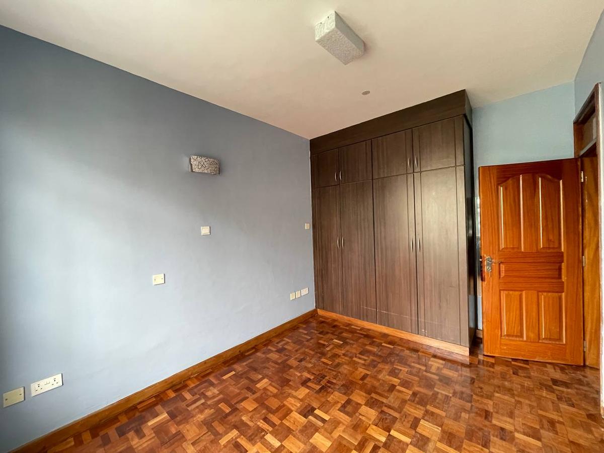 2 Bed Apartment with En Suite in Kilimani - 5