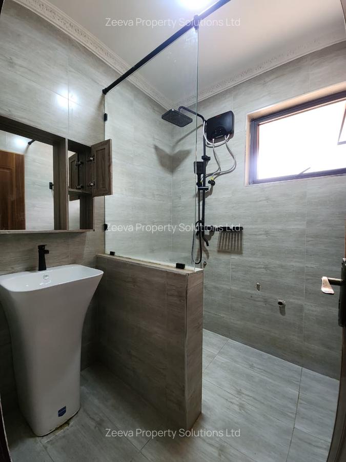 4 Bed House with En Suite in Loresho - 17