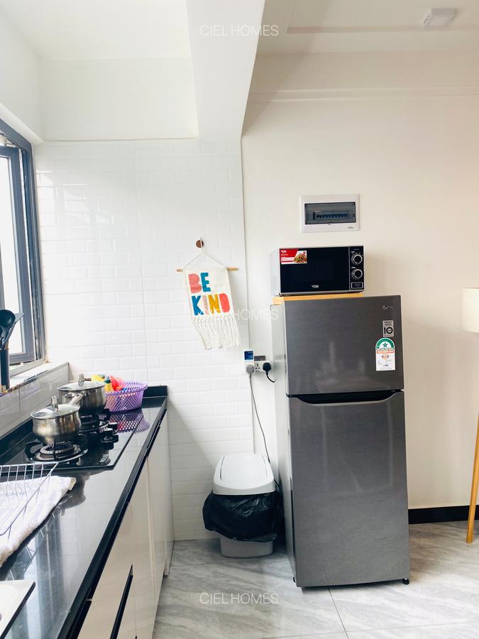 Furnished 1 Bed Apartment with En Suite at Wood Avenue - 9