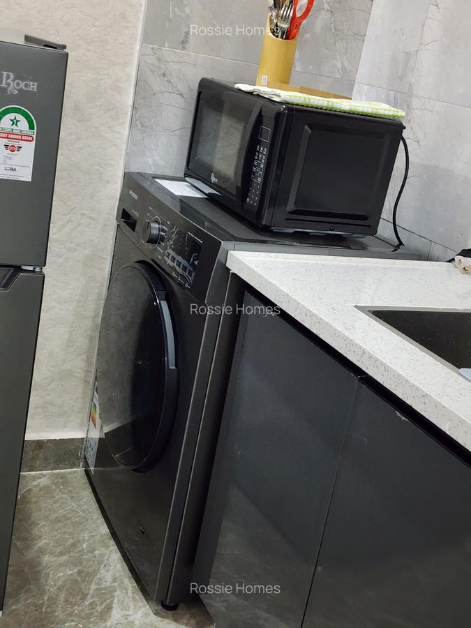 Serviced 1 Bed Apartment with En Suite at Kindaruma Rd - 6