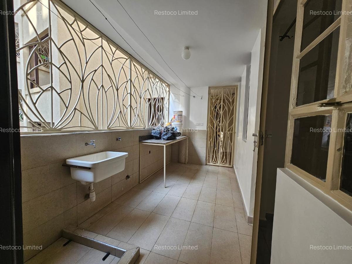 3 Bed Apartment with Swimming Pool at Riverside Drive - 2