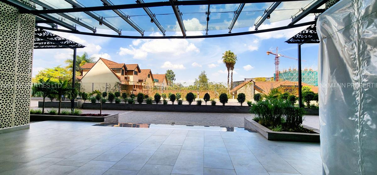 4,000 ft² Office with Service Charge Included in Riverside - 6