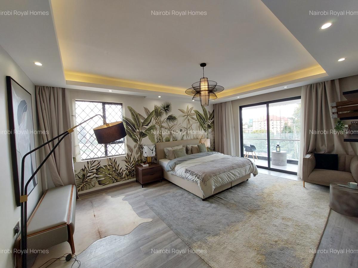 3 Bed Apartment with En Suite at Lavington Road - 8