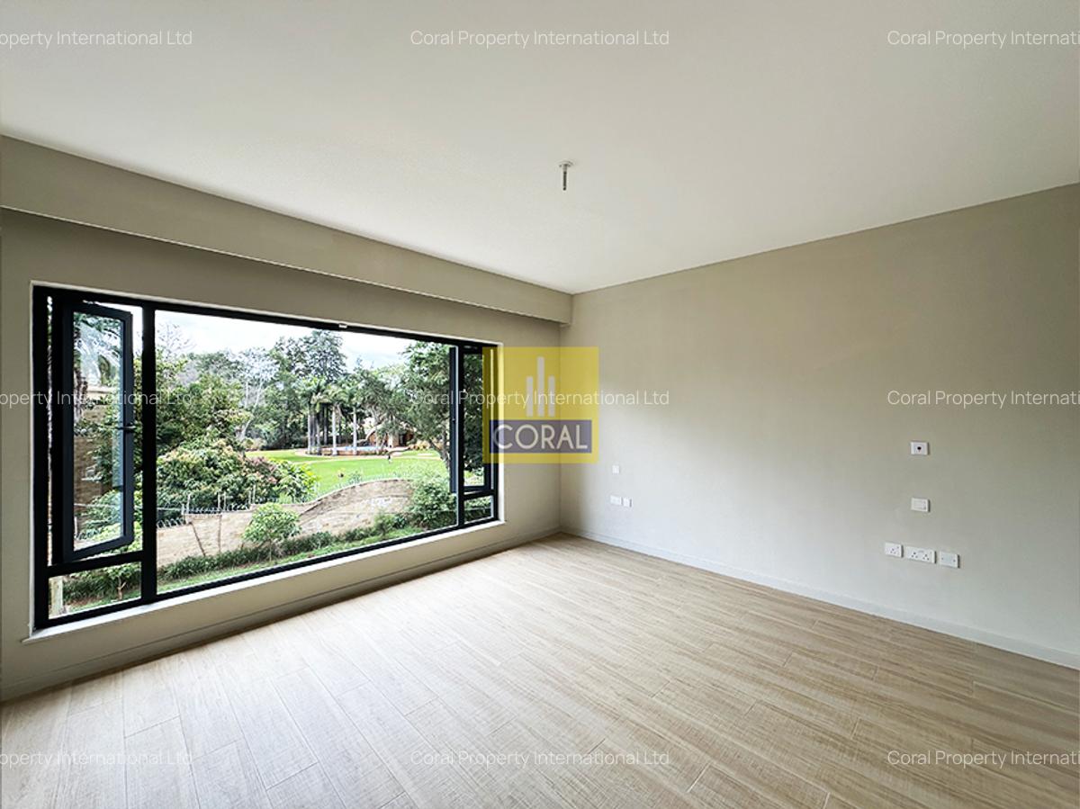 5 Bed Villa with En Suite in Kyuna - 12