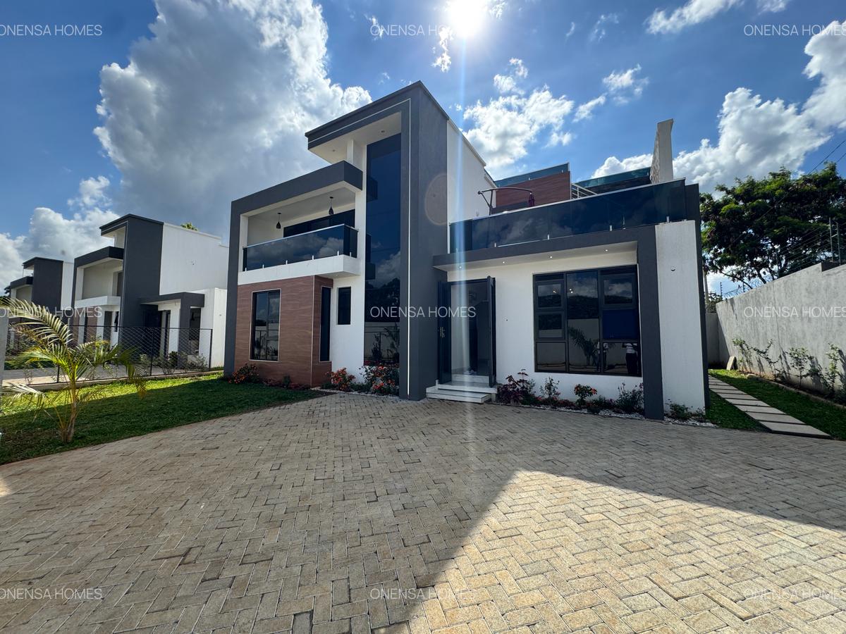 5 Bed House with En Suite in Eastern ByPass - 1