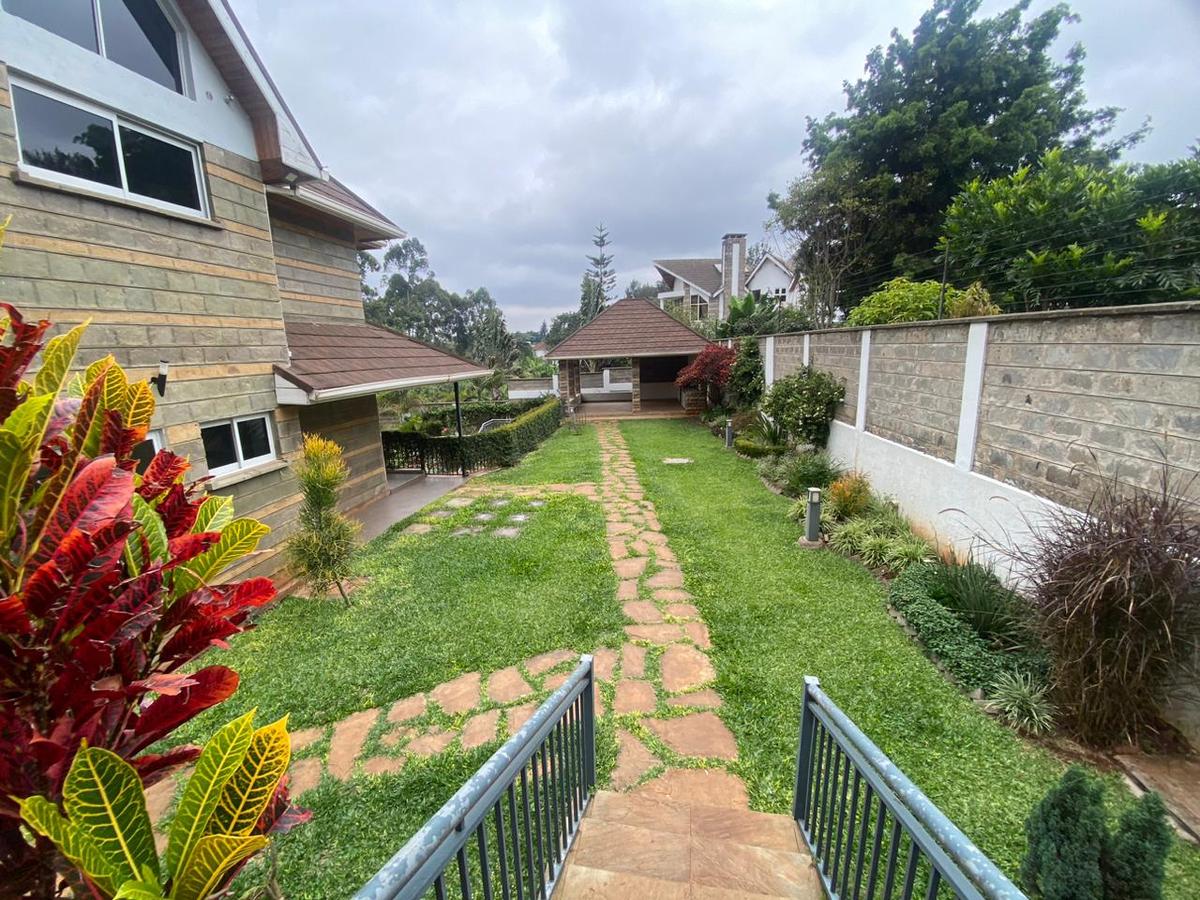 5 Bed Townhouse with En Suite in Nyari - 16