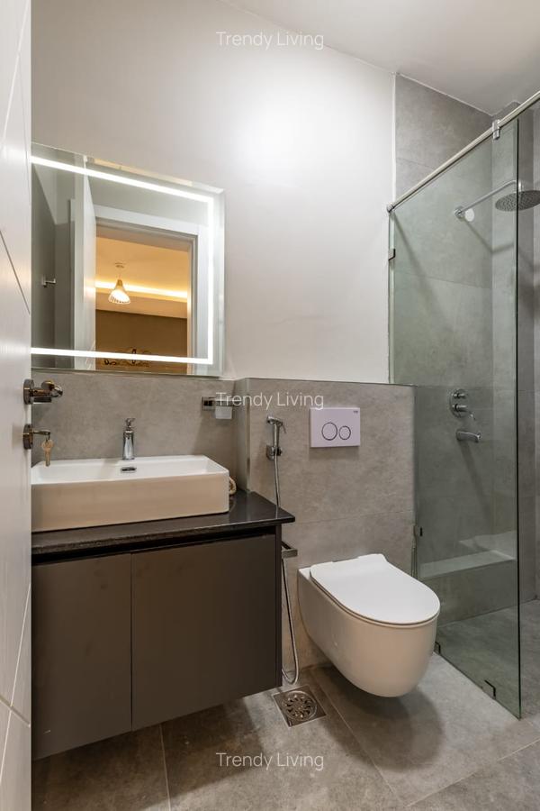 Serviced 2 Bed Apartment with En Suite at Brookside - 6