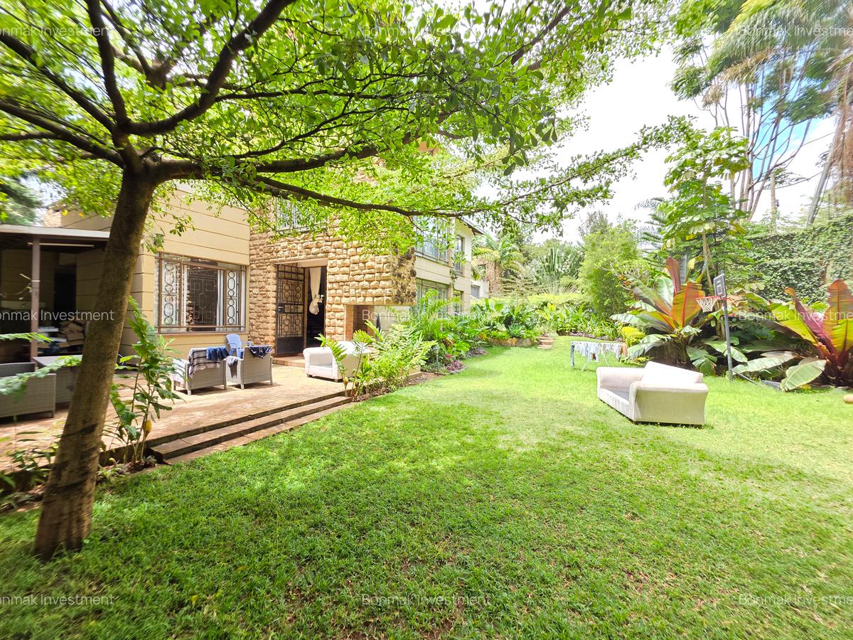 4 Bed Townhouse with En Suite at Lavington Green. - 8