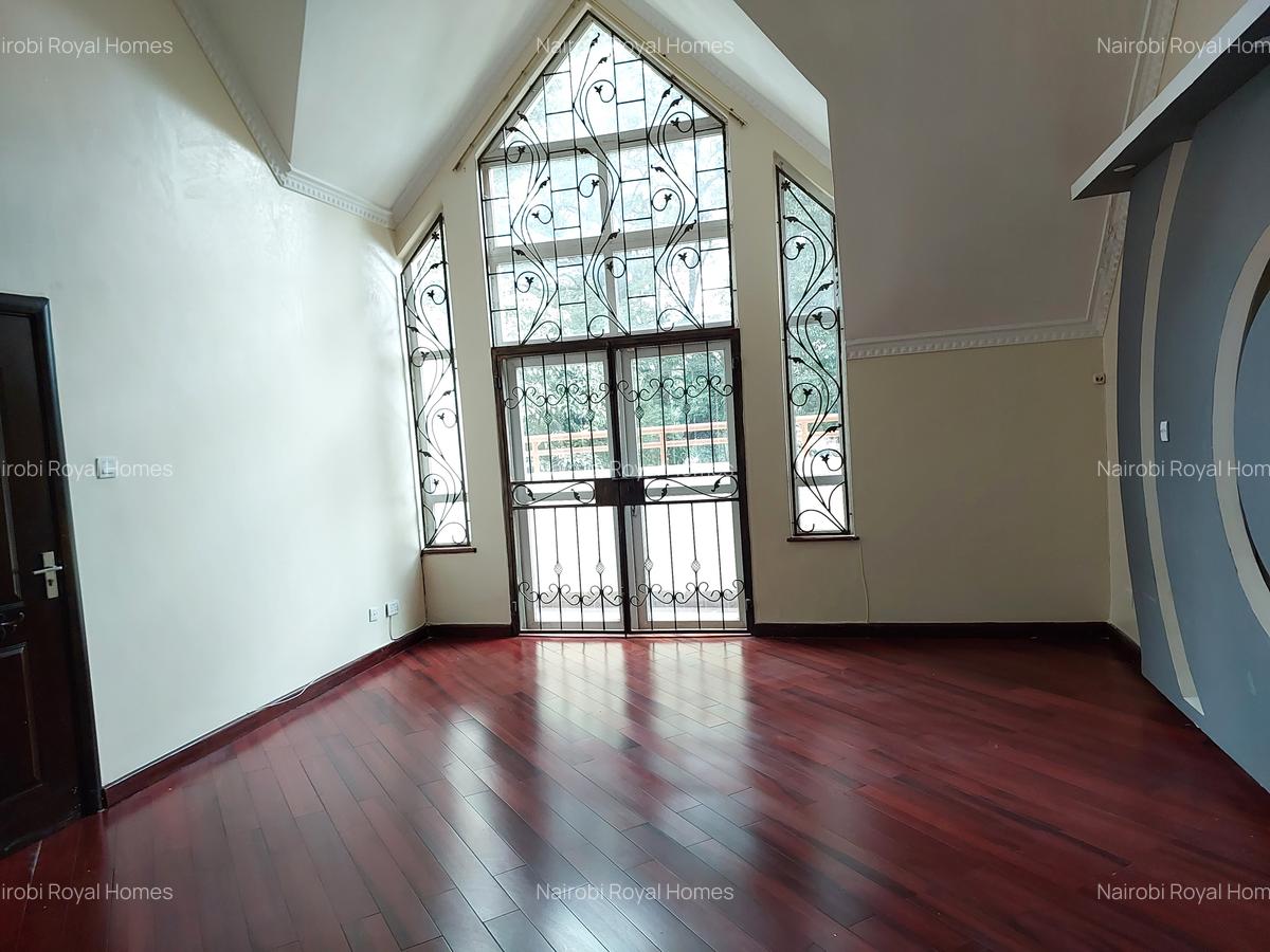 5 Bed Townhouse with En Suite at Washiga Road 44 - 15