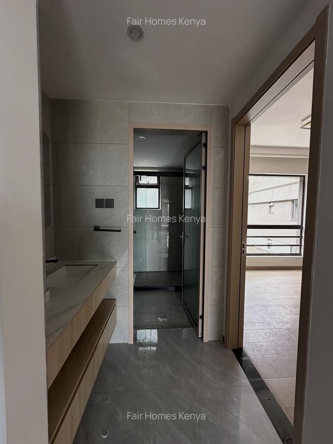 2 Bed Apartment with En Suite at Riverside Drive - 5