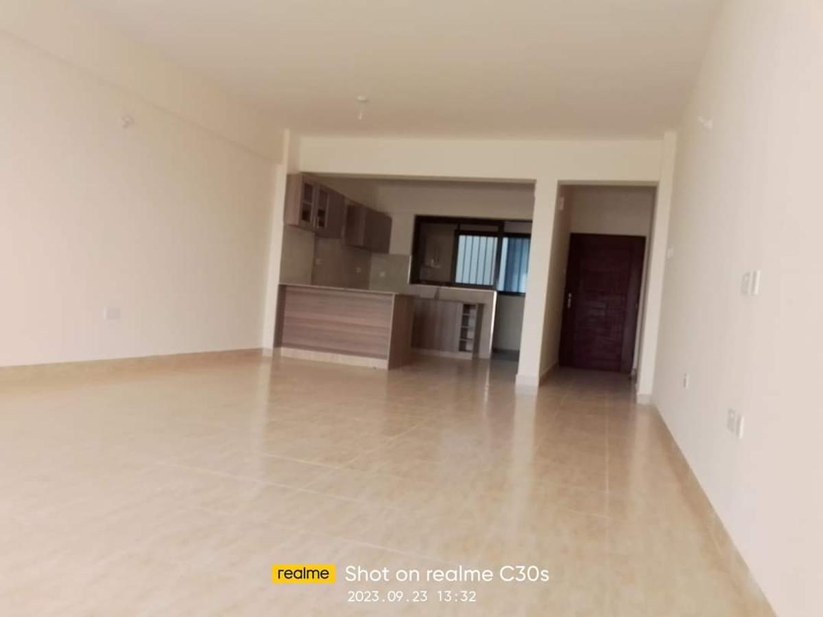 3 Bed Apartment with En Suite at Gateway Mall - 11