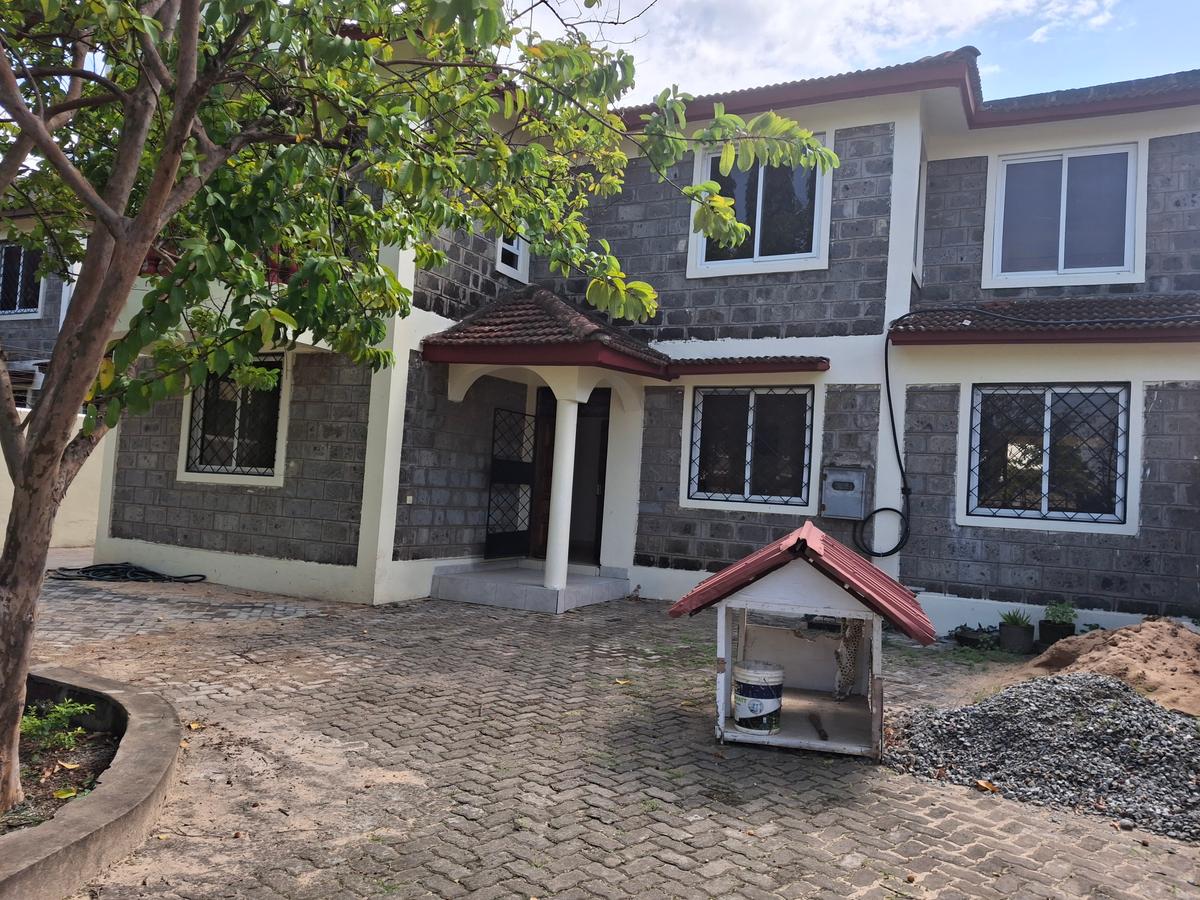 5 Bed Villa with En Suite at Utange Mombasa - 2