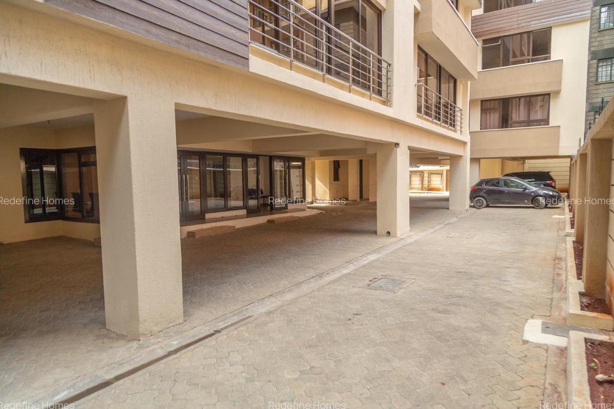 1 Bed Apartment with En Suite in Kilimani - 2