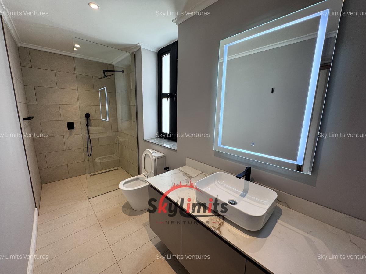 4 Bed Townhouse with En Suite in Runda - 8