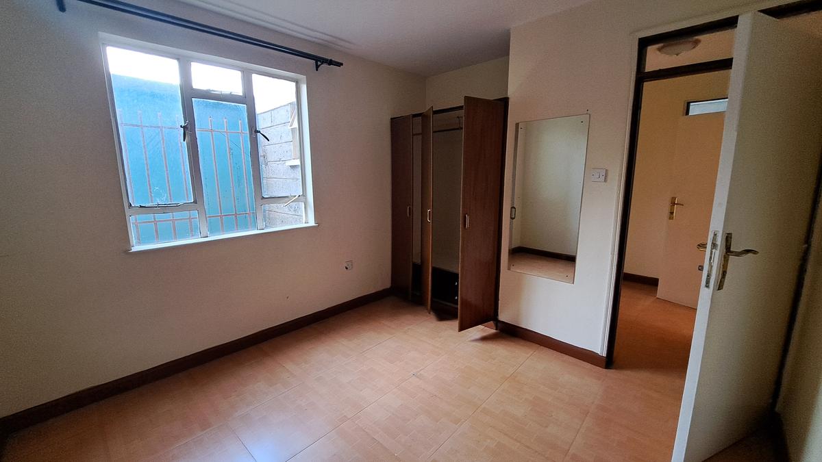 2 Bed Apartment with En Suite at School Lane - 9