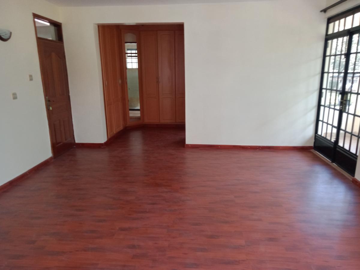 4 Bed Townhouse with En Suite at Off Isaac Gathanju - 9