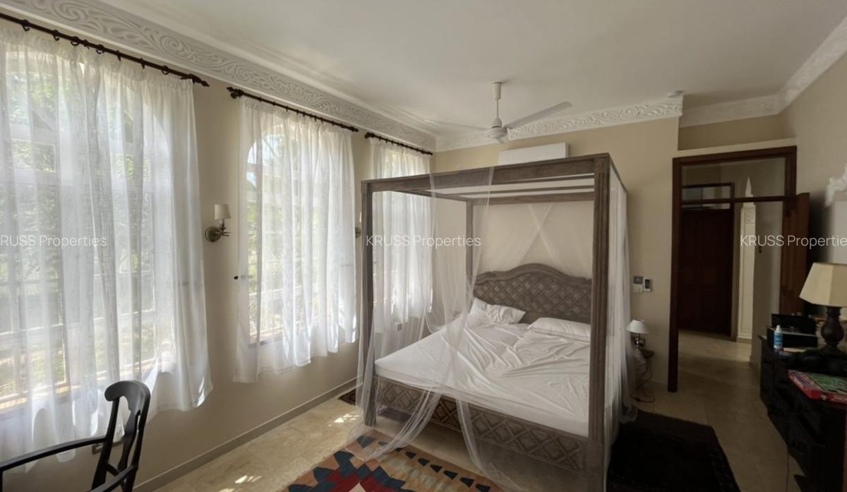 4 Bed House with En Suite in Vipingo - 2