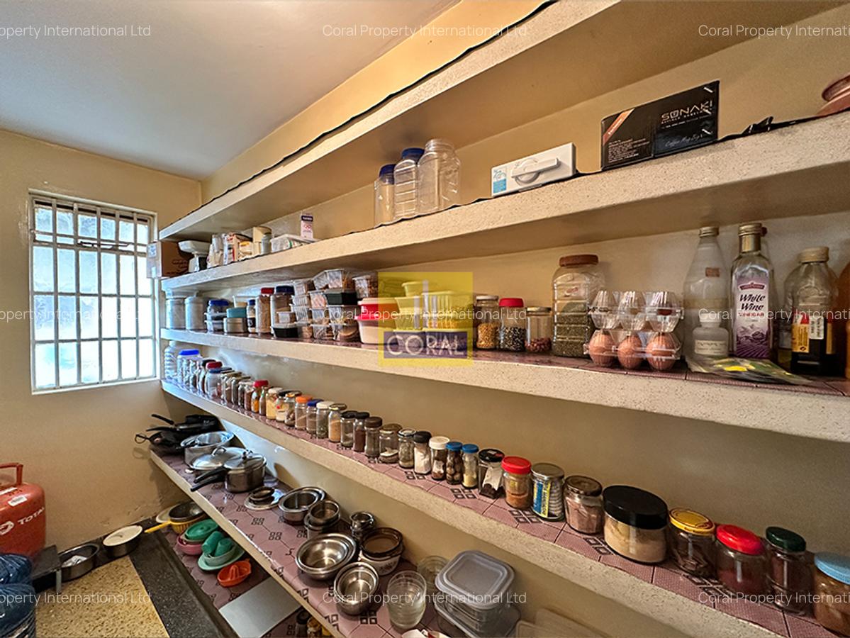 4 Bed Townhouse in Westlands Area - 7