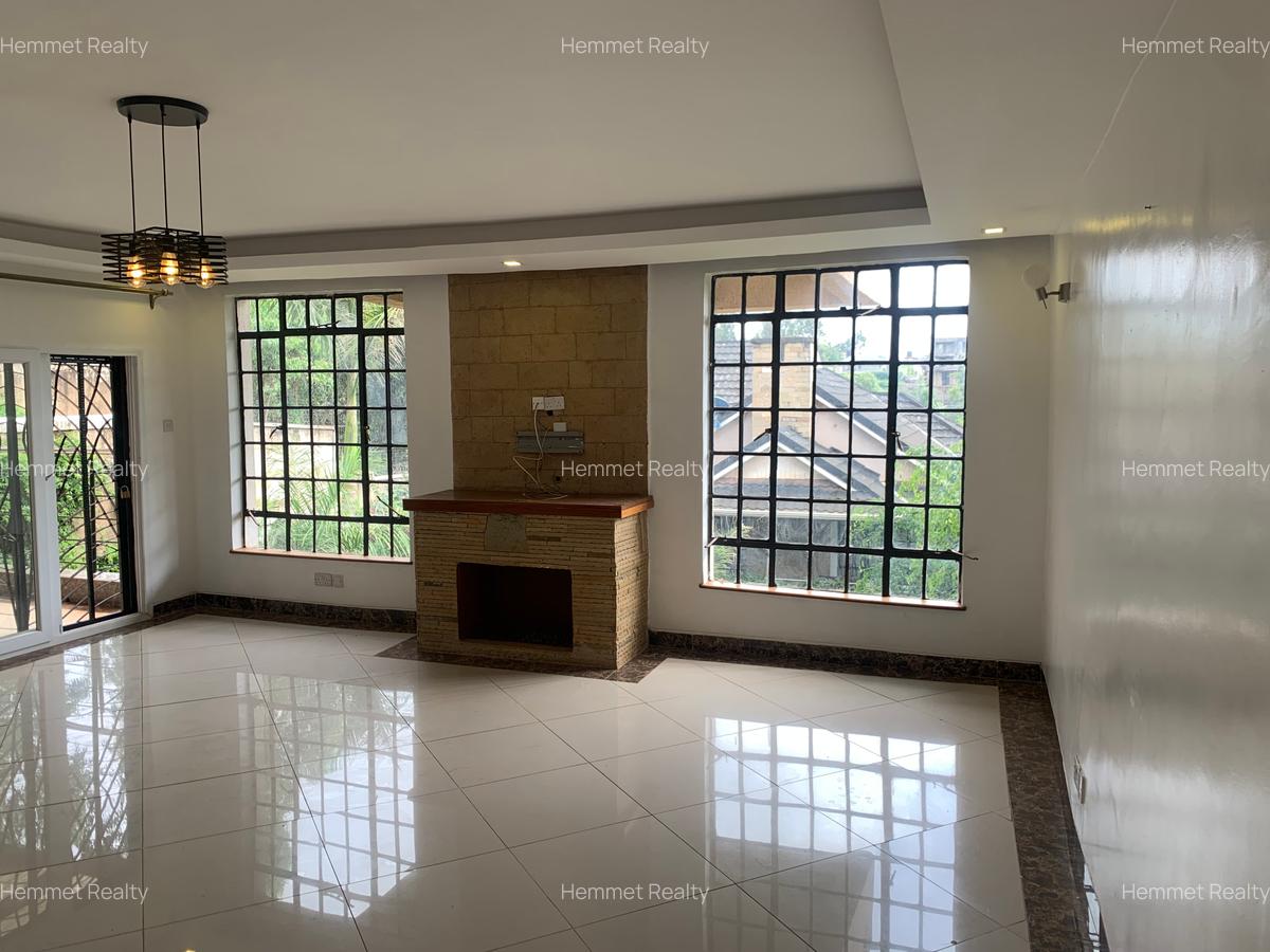 5 Bed Townhouse with En Suite in Kitisuru - 8