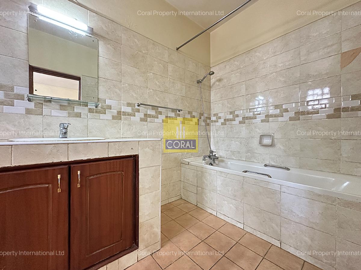 4 Bed Apartment in Westlands Area - 13
