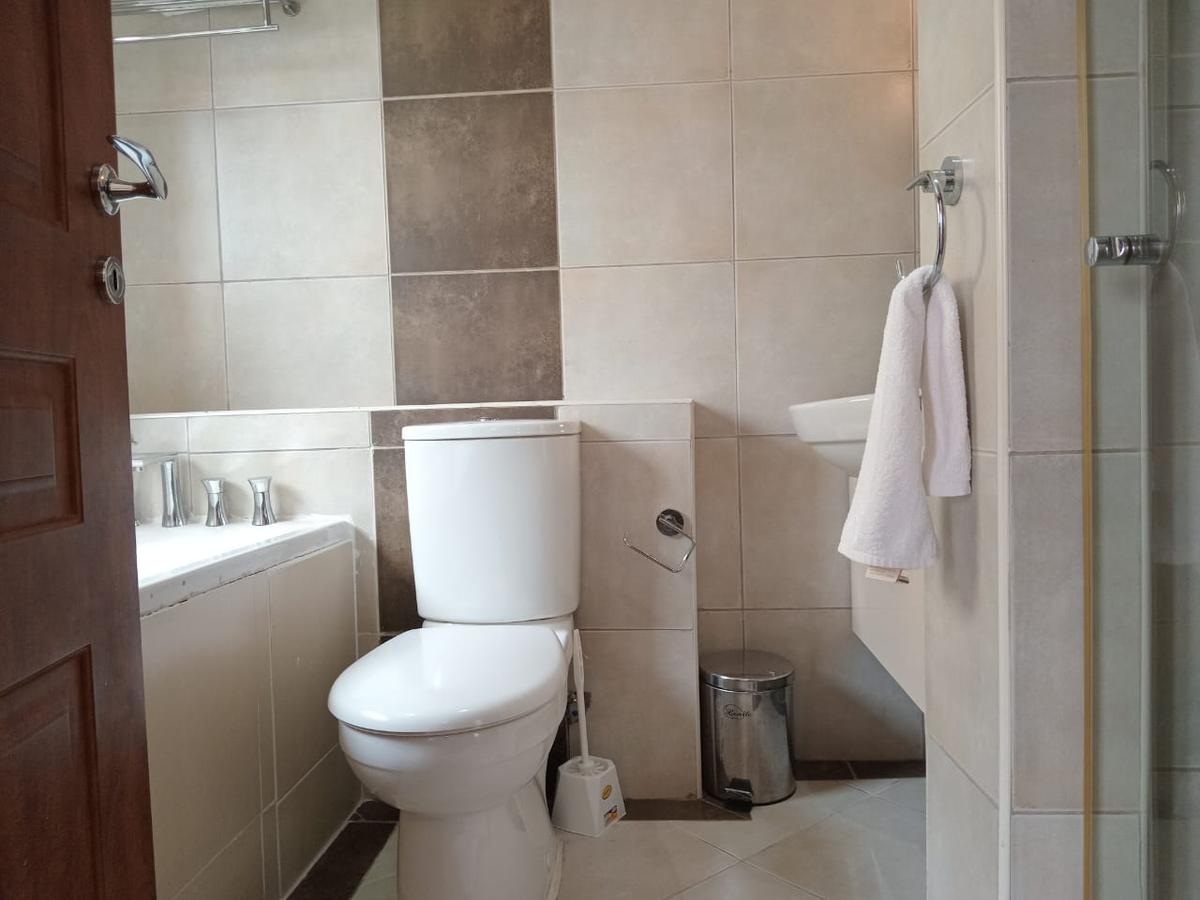 Serviced 2 Bed Apartment with En Suite in Upper Hill - 9