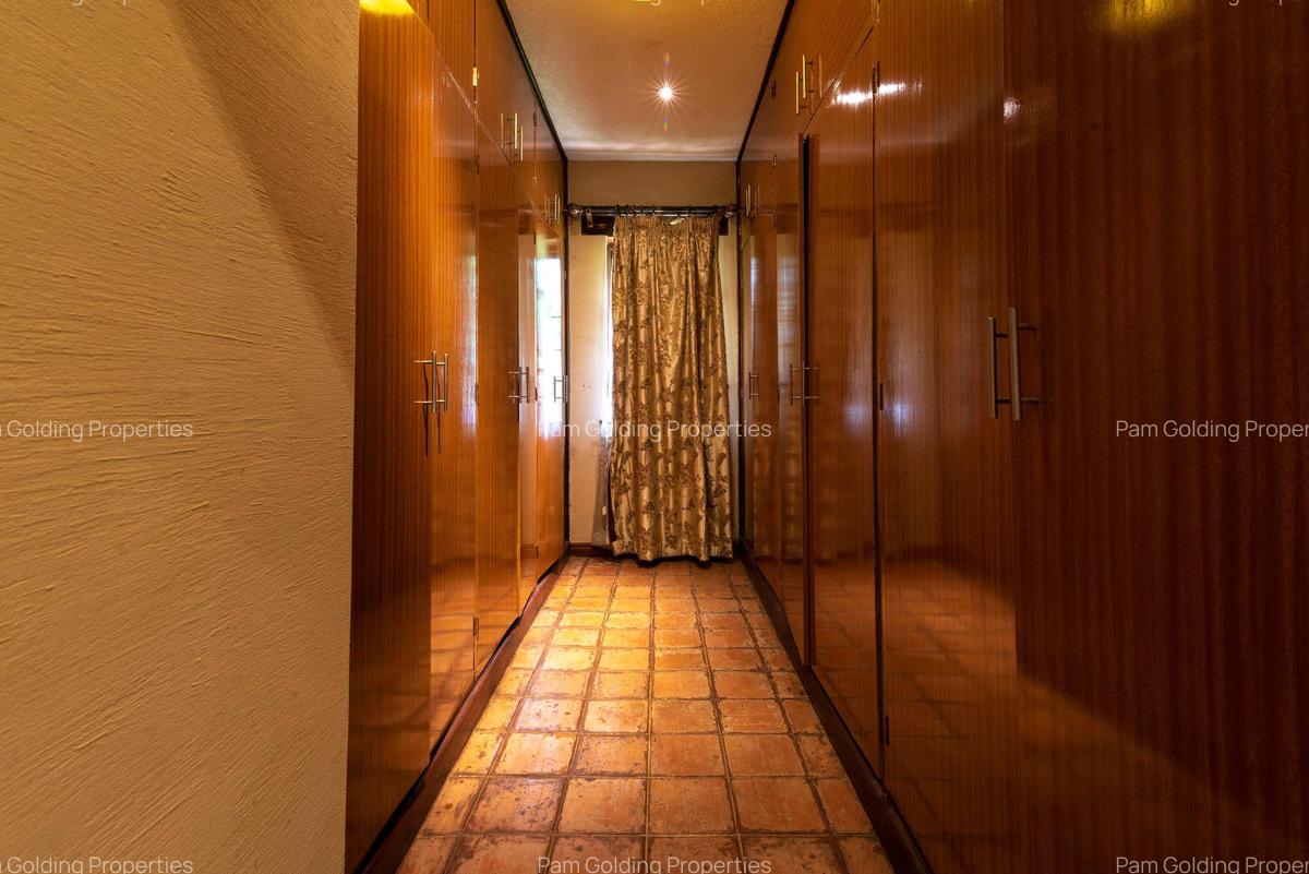 5 Bed House with En Suite in Karen - 16