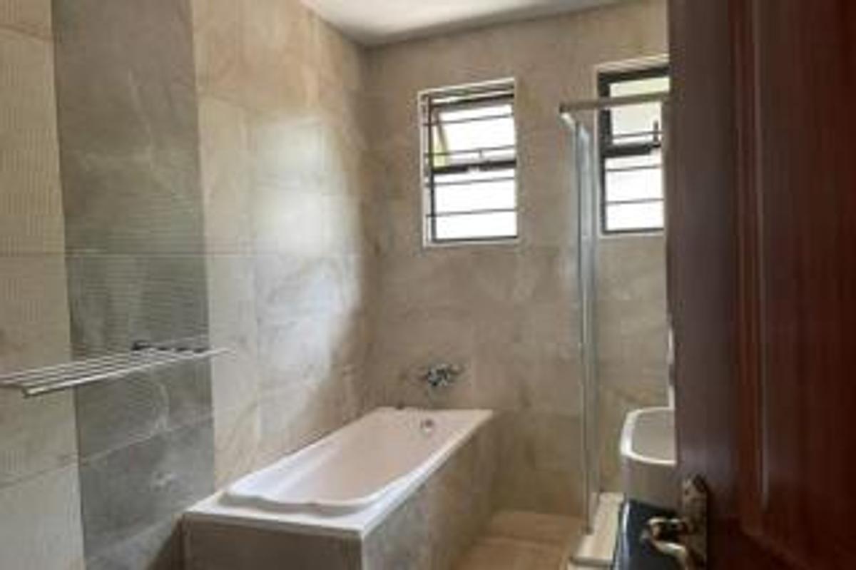 5 Bed Townhouse with En Suite at Convert Drive - 11