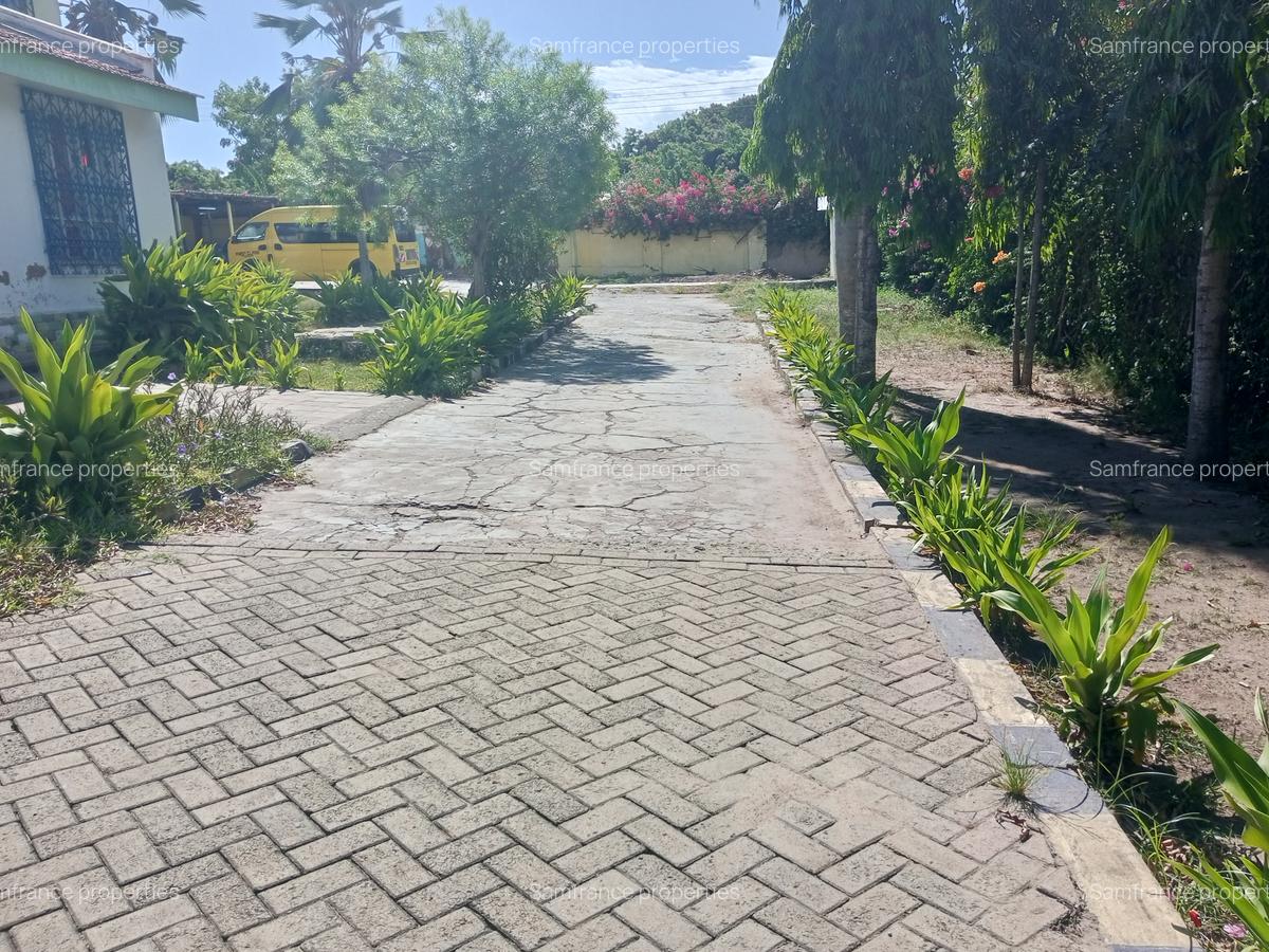 Land at Links Road - 3