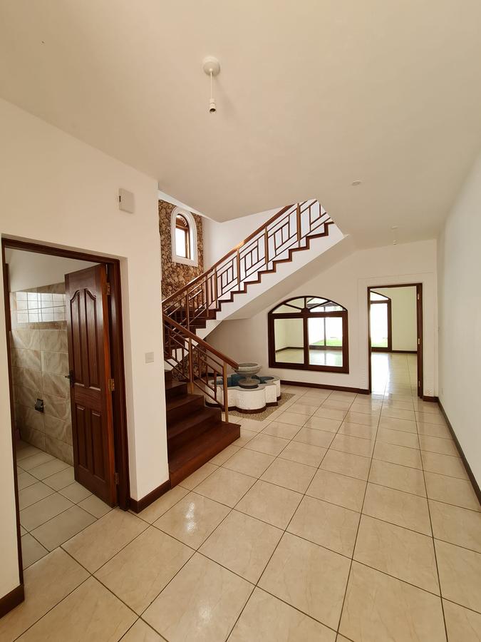 4 Bed Villa with En Suite in Nyali Area - 8