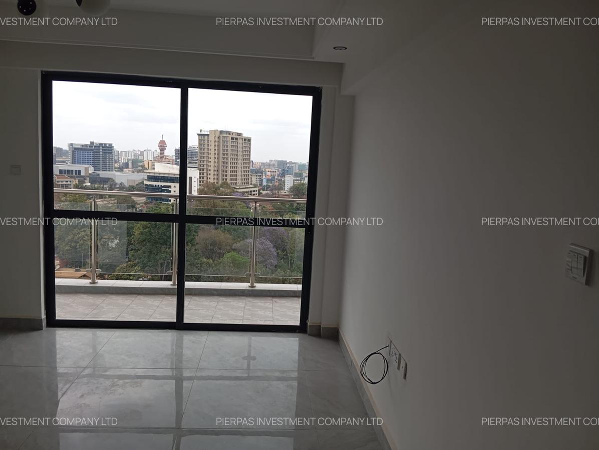 Serviced 3 Bed Apartment with En Suite in Westlands Area - 15