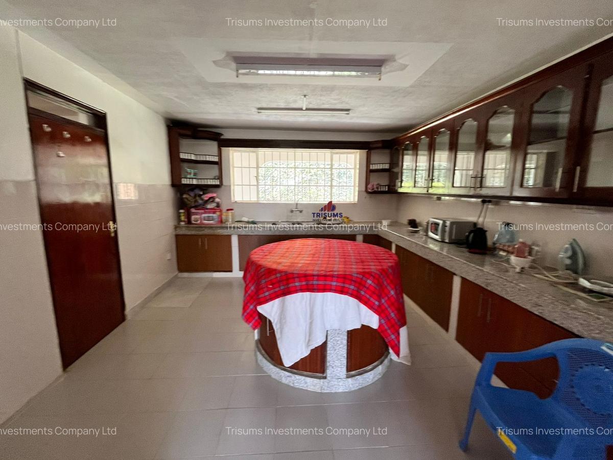 4 Bed House with En Suite in Runda - 6