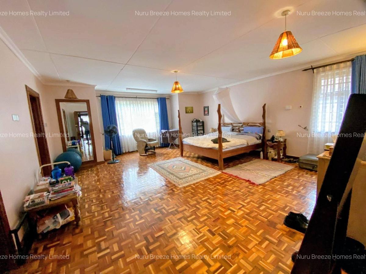 4 Bed Townhouse with En Suite in Spring Valley - 11