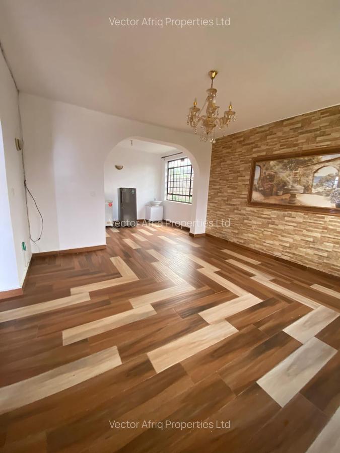 6 Bed House with En Suite in Syokimau - 8