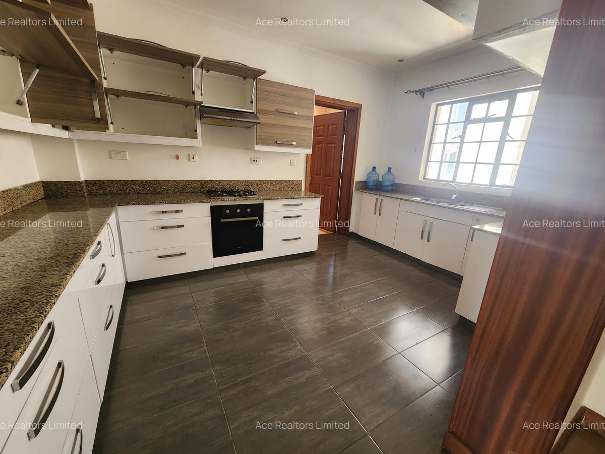 2 Bed Apartment with En Suite at Westlands - 5