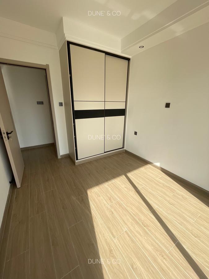 2 Bed Apartment with En Suite in Kilimani - 12